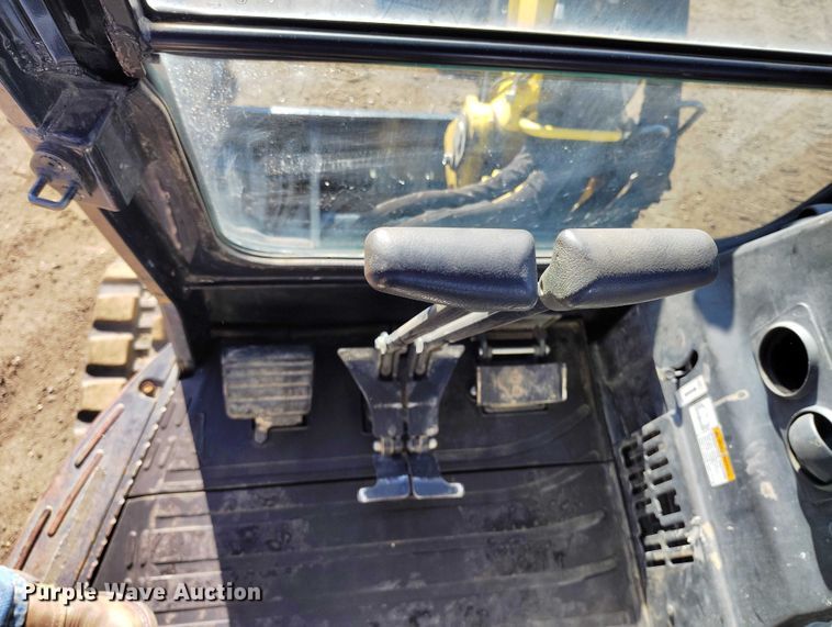 image for item DT0814 Yanmar VIO35-6A mini excavator