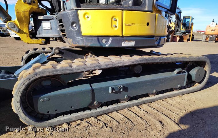 image for item DT0814 Yanmar VIO35-6A mini excavator