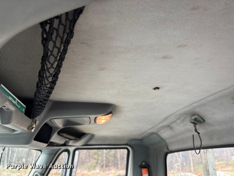 image for item DT2758 2007 International 4300 digger derrick truck