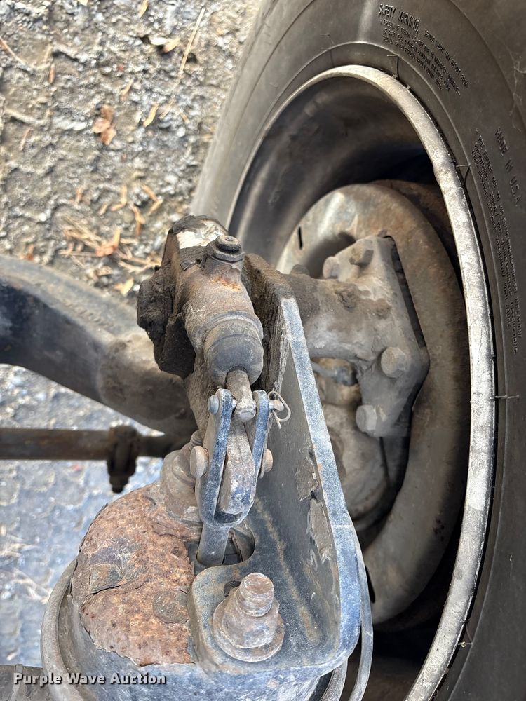 image for item DT2758 2007 International 4300 digger derrick truck