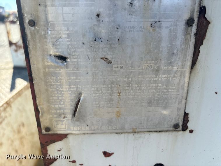 image for item DT2758 2007 International 4300 digger derrick truck