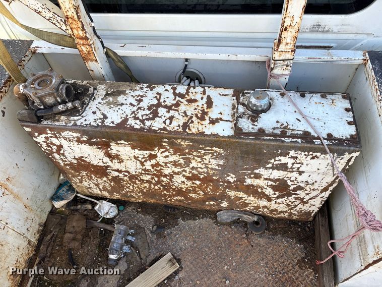 image for item DT2758 2007 International 4300 digger derrick truck