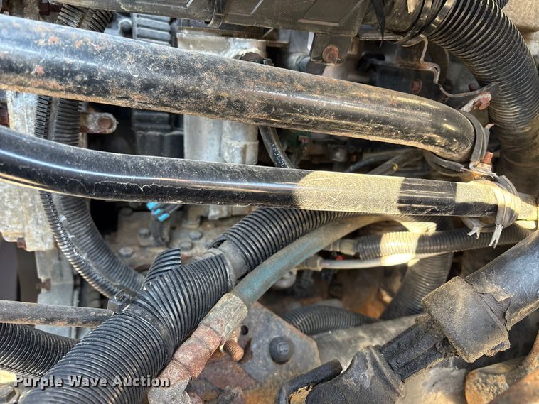 image for item DT2759 2014 International 7300 bucket truck