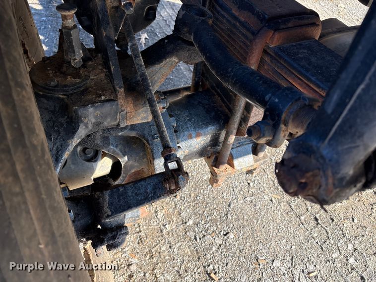 image for item DT2759 2014 International 7300 bucket truck