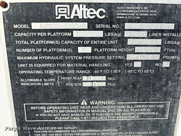 image for item DT2759 2014 International 7300 bucket truck