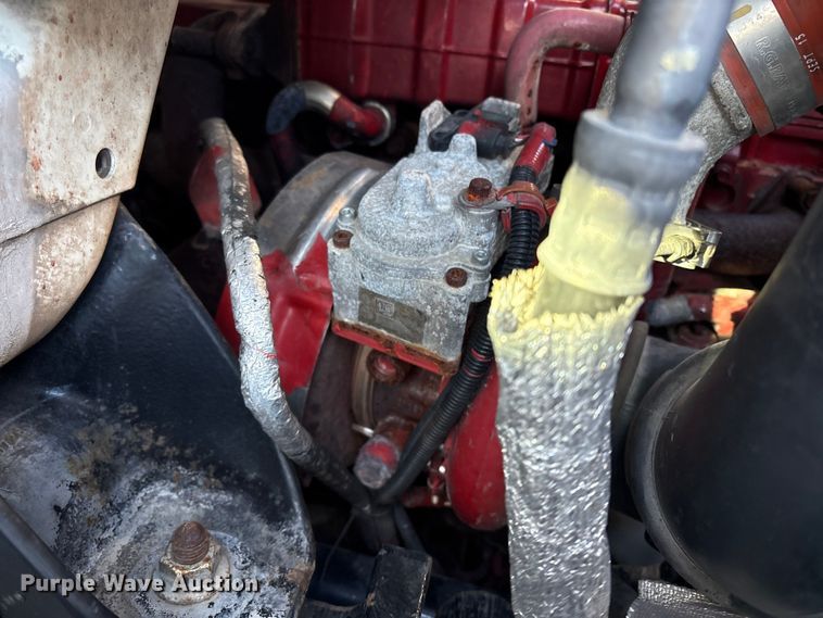 image for item DT2760 2016 International 7300 digger derrick truck