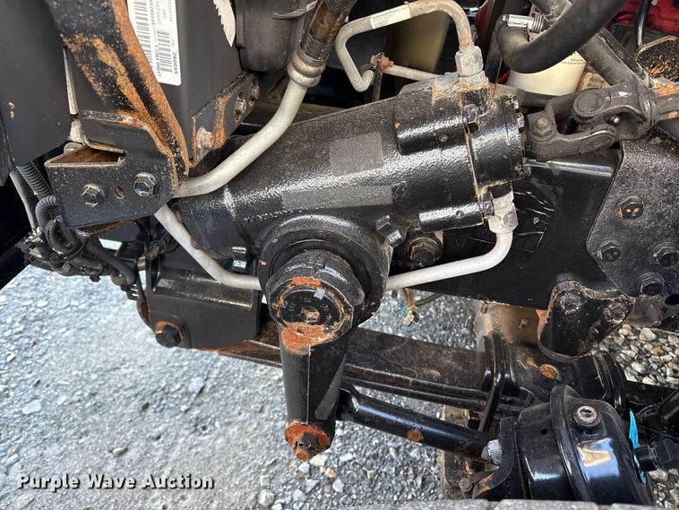 image for item DT2760 2016 International 7300 digger derrick truck