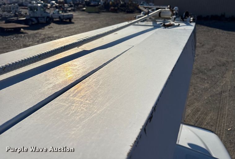 image for item DT2760 2016 International 7300 digger derrick truck