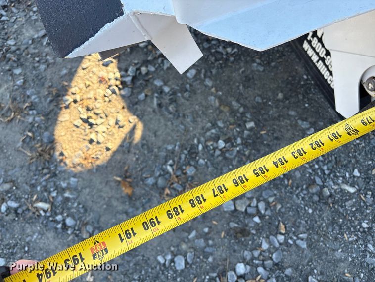 image for item DT2760 2016 International 7300 digger derrick truck