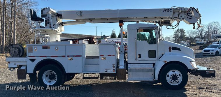 image for item DT2761 2015 Kenworth T370 digger derrick truck