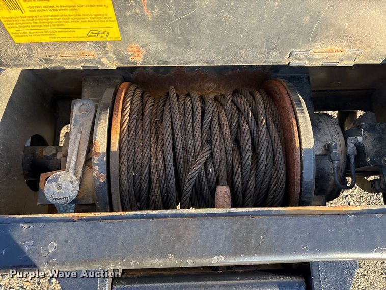 image for item DT2761 2015 Kenworth T370 digger derrick truck