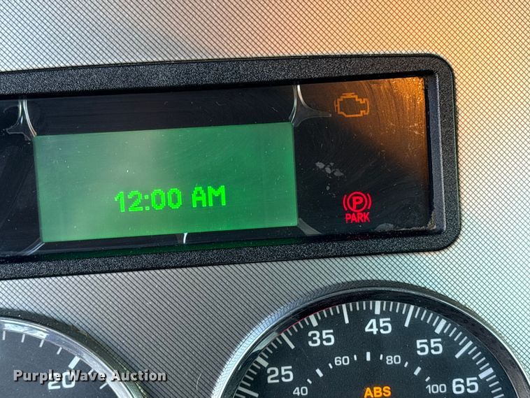 image for item DT2761 2015 Kenworth T370 digger derrick truck