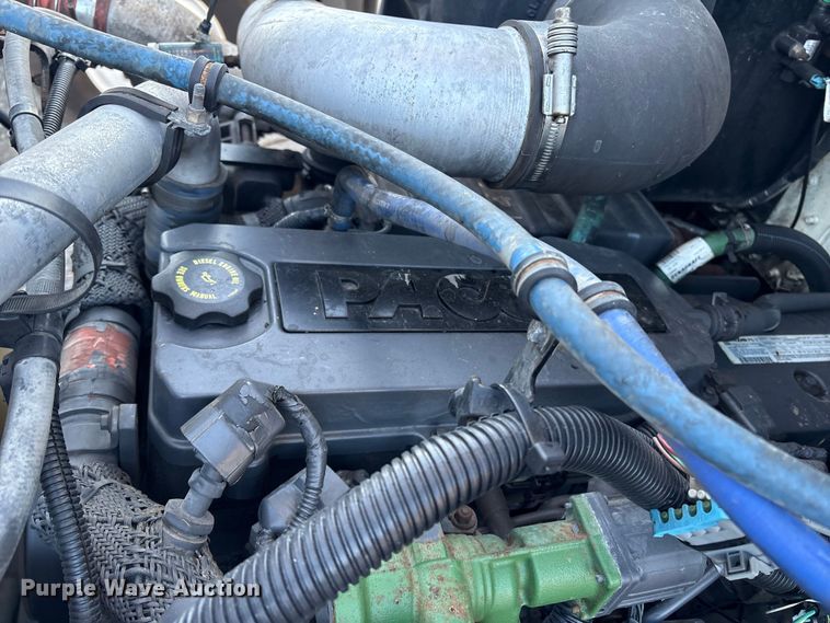 image for item DT2761 2015 Kenworth T370 digger derrick truck