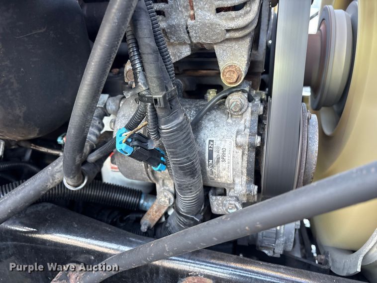 image for item DT2761 2015 Kenworth T370 digger derrick truck