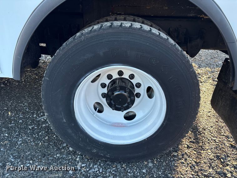 image for item DT2761 2015 Kenworth T370 digger derrick truck