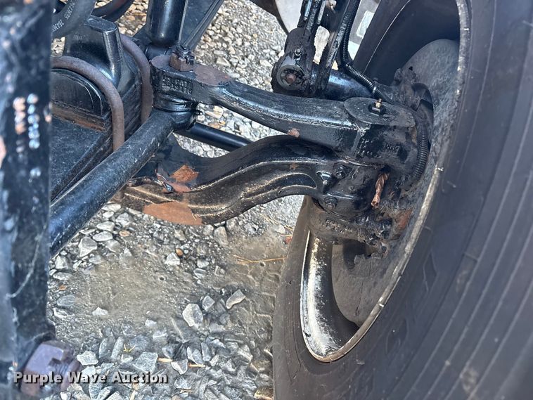 image for item DT2761 2015 Kenworth T370 digger derrick truck