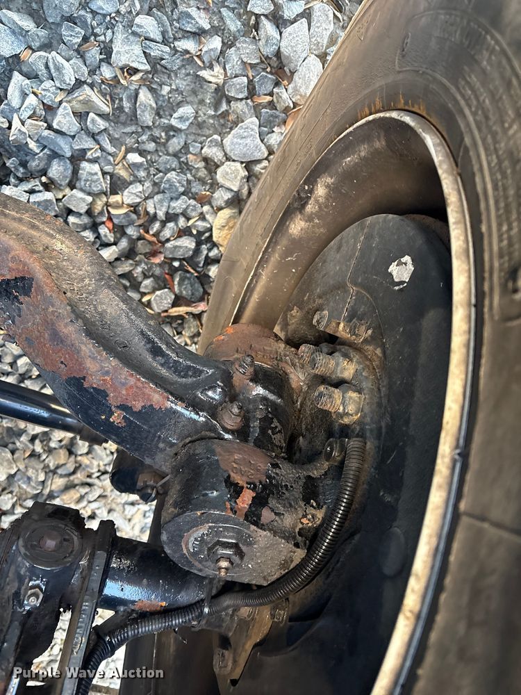 image for item DT2761 2015 Kenworth T370 digger derrick truck