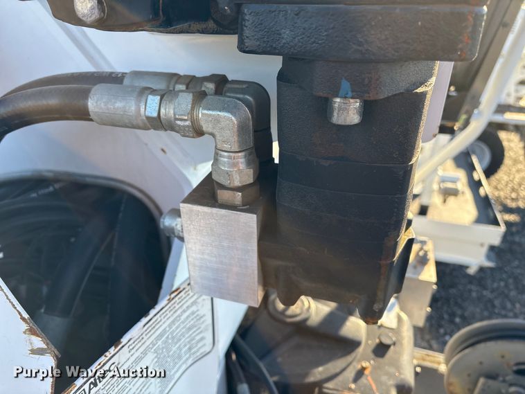 image for item DT2761 2015 Kenworth T370 digger derrick truck