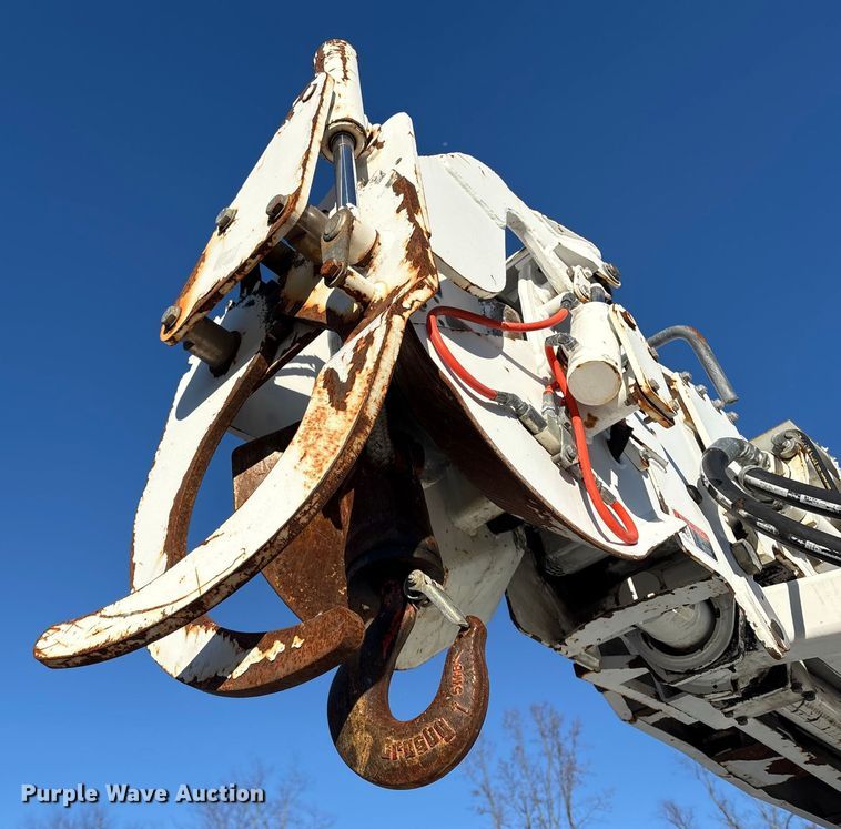 image for item DT2761 2015 Kenworth T370 digger derrick truck