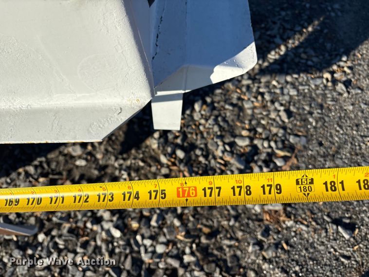 image for item DT2761 2015 Kenworth T370 digger derrick truck