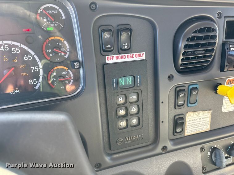 image for item DT2763 2017 Freightliner Business Class M2 bucket truck