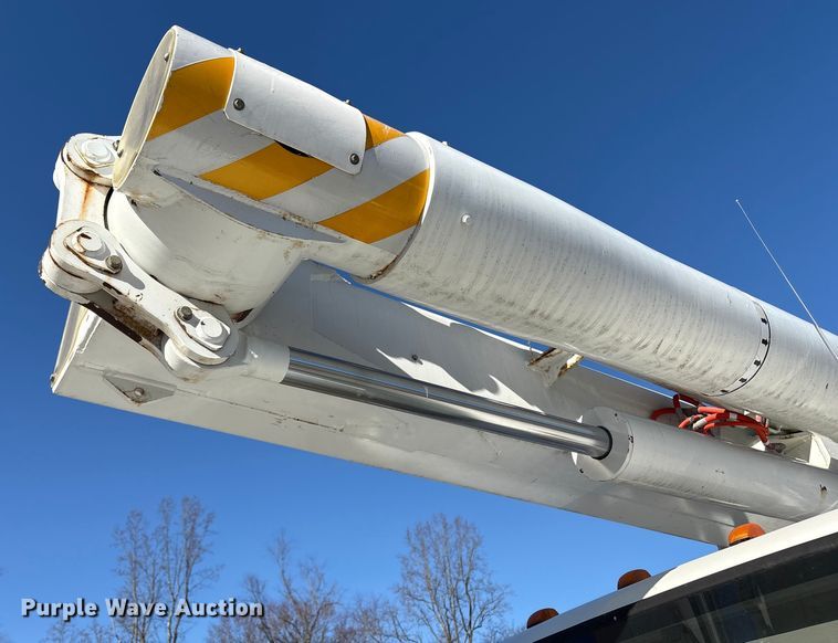 image for item DT2763 2017 Freightliner Business Class M2 bucket truck