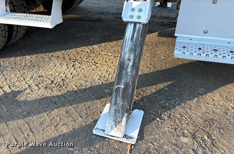 image for item DT2763 2017 Freightliner Business Class M2 bucket truck