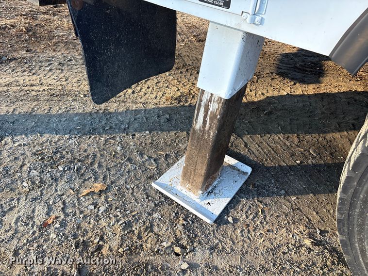 image for item DT2763 2017 Freightliner Business Class M2 bucket truck