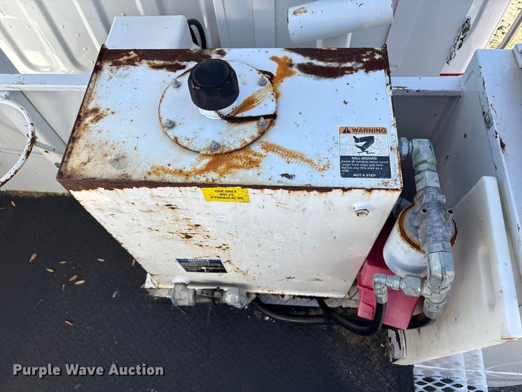 image for item DT2763 2017 Freightliner Business Class M2 bucket truck