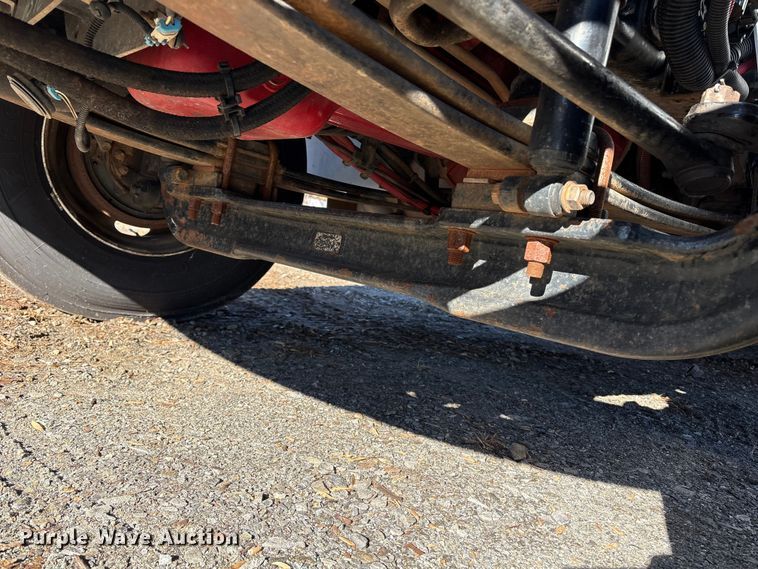 image for item DT2765 2017 International 4300 bucket truck