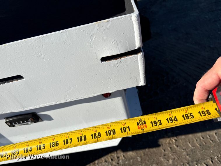 image for item DT2765 2017 International 4300 bucket truck