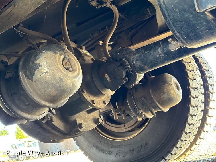 image for item DT2765 2017 International 4300 bucket truck