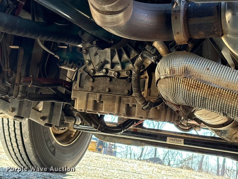 image for item DT2765 2017 International 4300 bucket truck