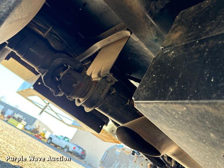 image for item DT2765 2017 International 4300 bucket truck