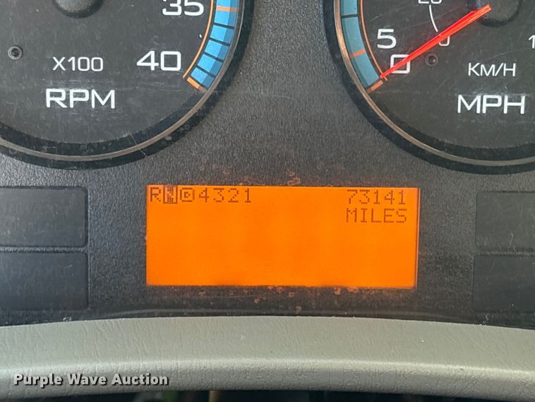 image for item DT2765 2017 International 4300 bucket truck