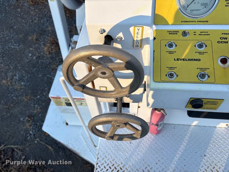 image for item DT2767 2012 Hogg and Davis 0DP40-4HRC reel trailer