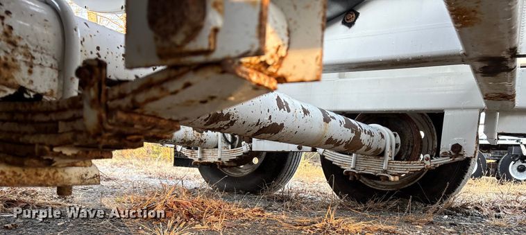 image for item DT2767 2012 Hogg and Davis 0DP40-4HRC reel trailer