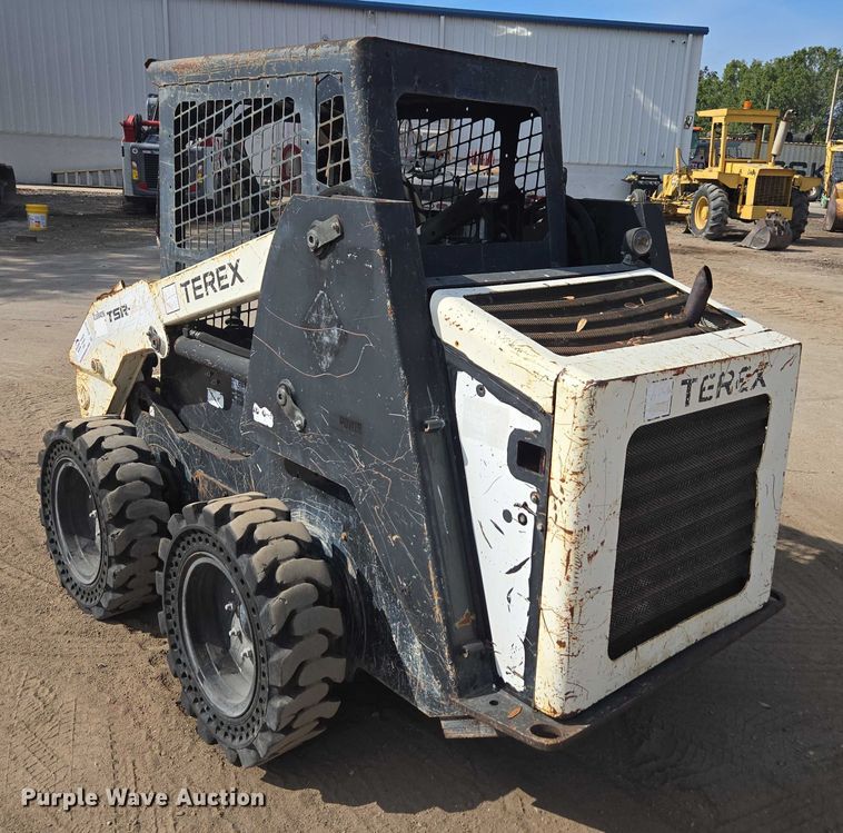 image for item DT4716 2011 Terex TSR50 skid steer loader