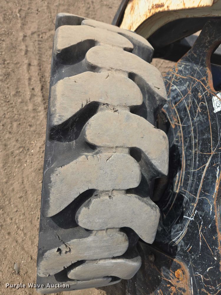 image for item DT4716 2011 Terex TSR50 skid steer loader