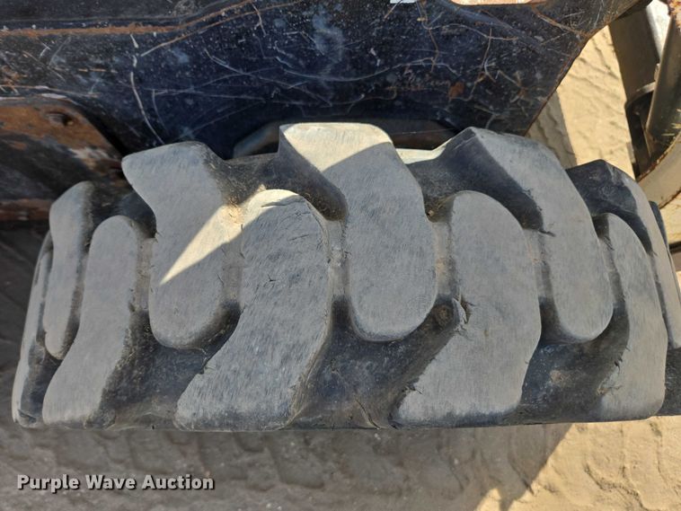 image for item DT4716 2011 Terex TSR50 skid steer loader