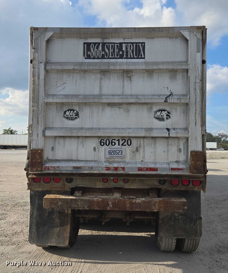image for item DT4718 2006 Mac end dump trailer