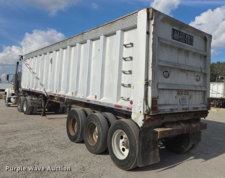 image for item DT4718 2006 Mac end dump trailer