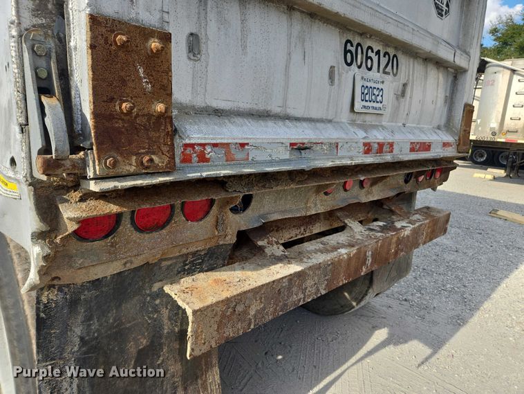 image for item DT4718 2006 Mac end dump trailer