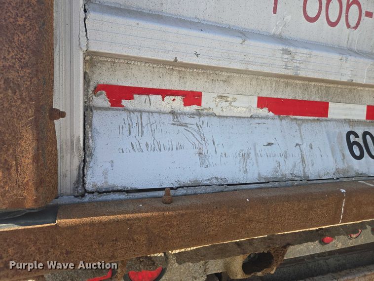 image for item DT4720 2010 Transcraft end dump trailer