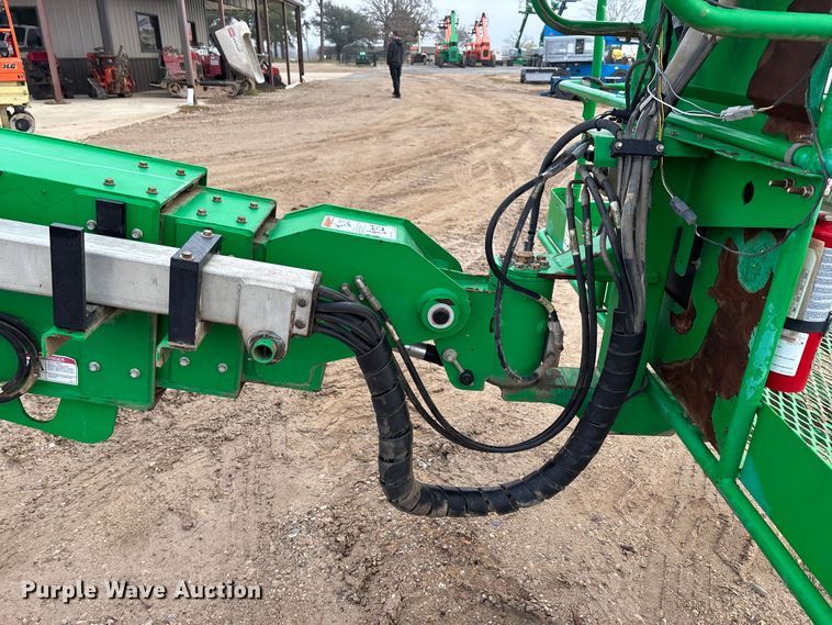 image for item DT4979 2017 Genie S-80x boom lift