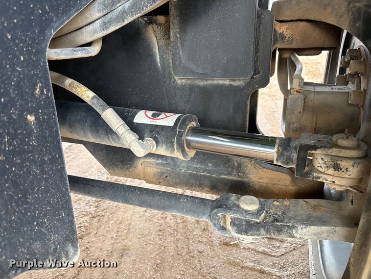 image for item DT4979 2017 Genie S-80x boom lift