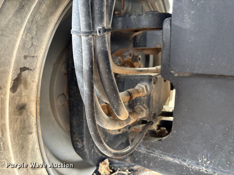 image for item DT4979 2017 Genie S-80x boom lift