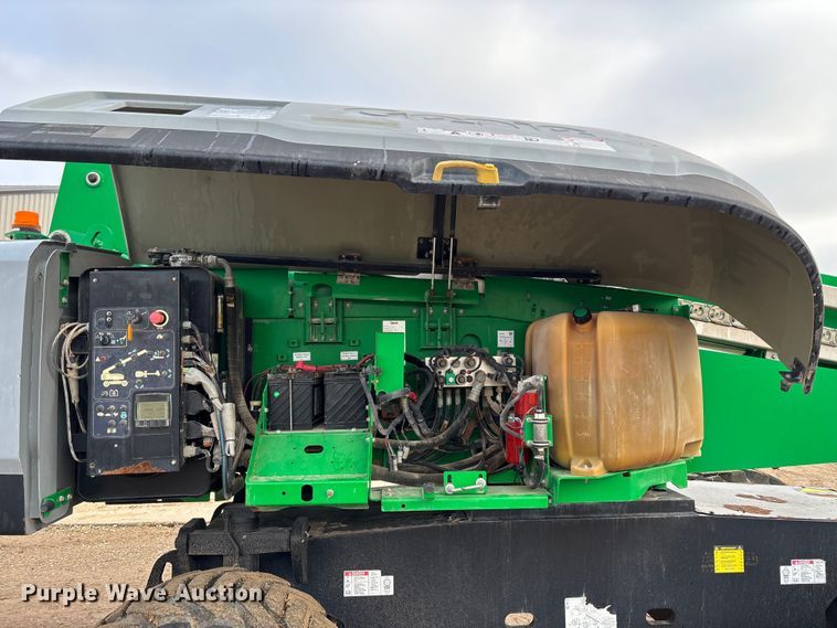 image for item DT4979 2017 Genie S-80x boom lift