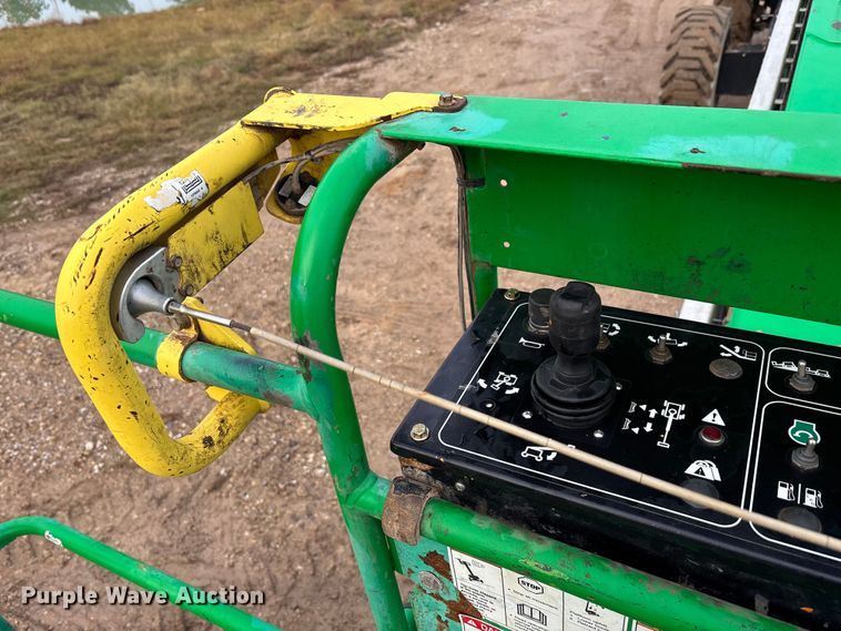 image for item DT4979 2017 Genie S-80x boom lift