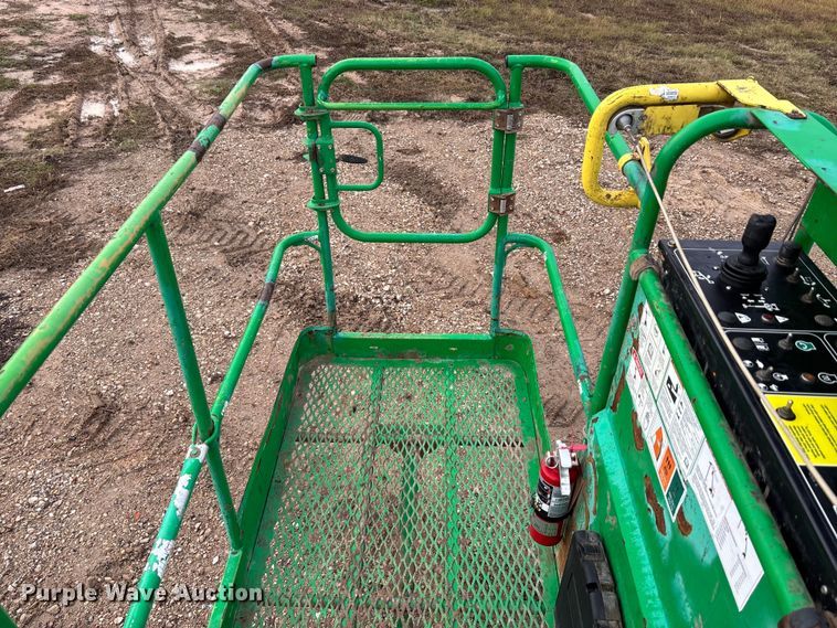 image for item DT4979 2017 Genie S-80x boom lift